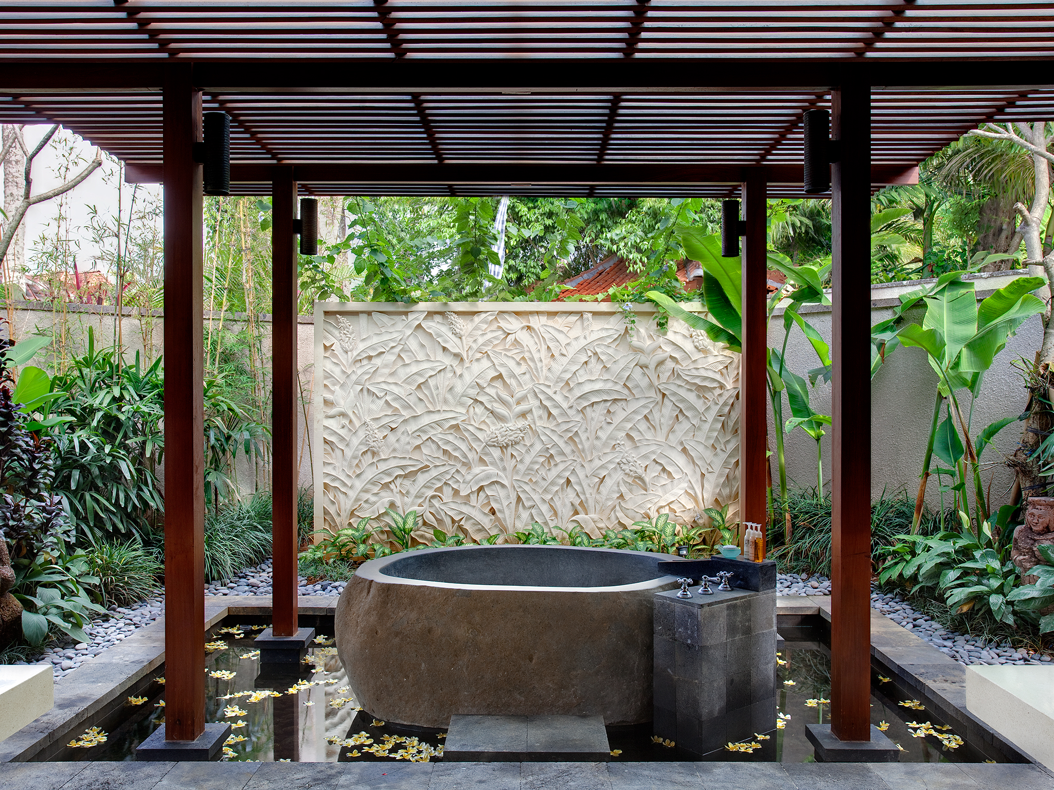 8. Villa Sati - Master bathroom - Dea Villas - Villa Sati, Canggu, Bali